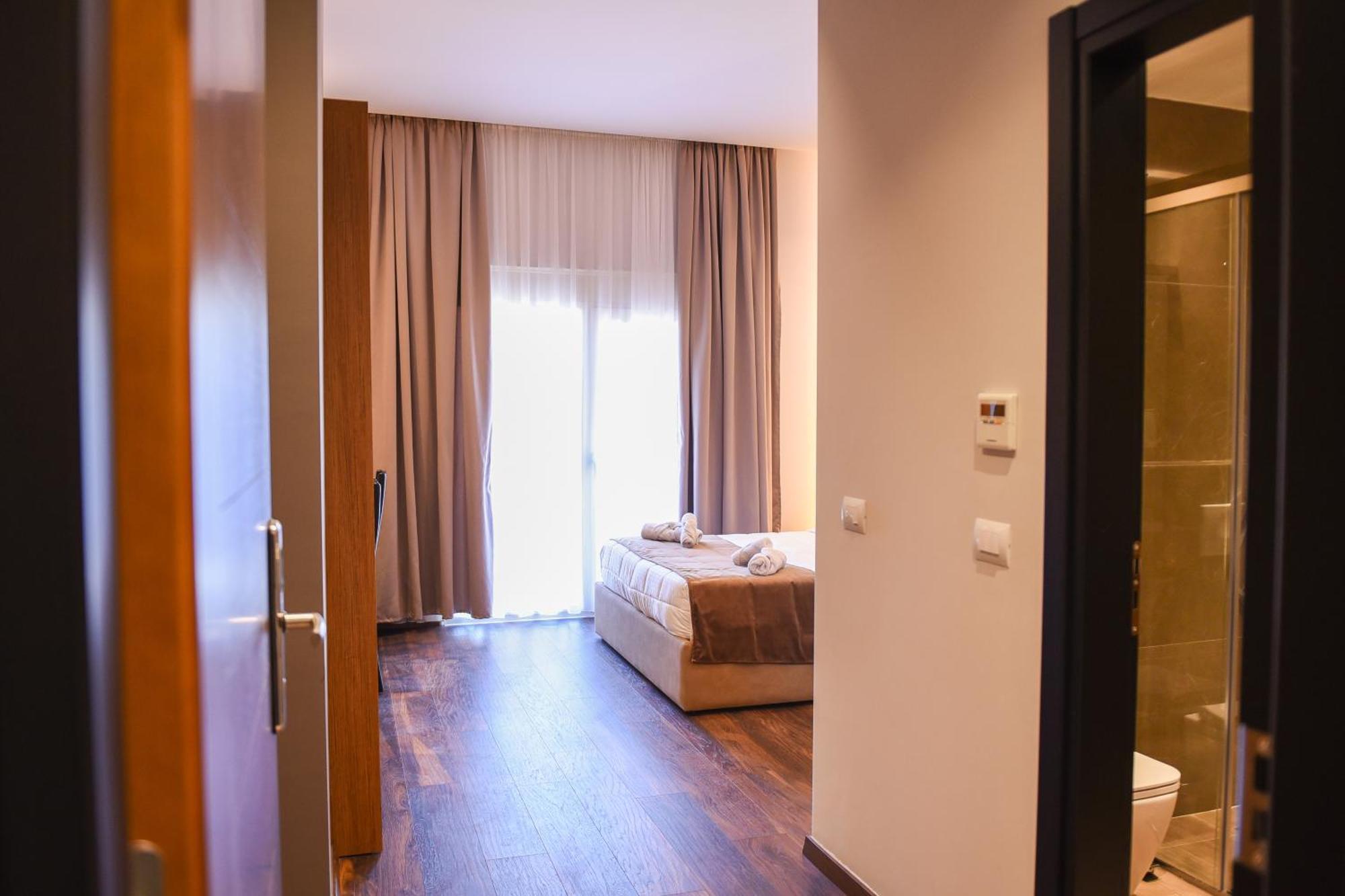 Kryemëdhej Olivia'S Hill Resort מראה חיצוני תמונה