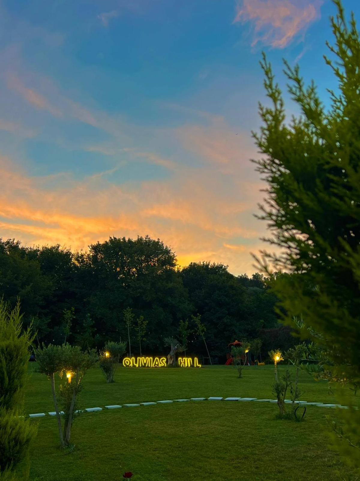 Kryemëdhej Olivia'S Hill Resort מראה חיצוני תמונה
