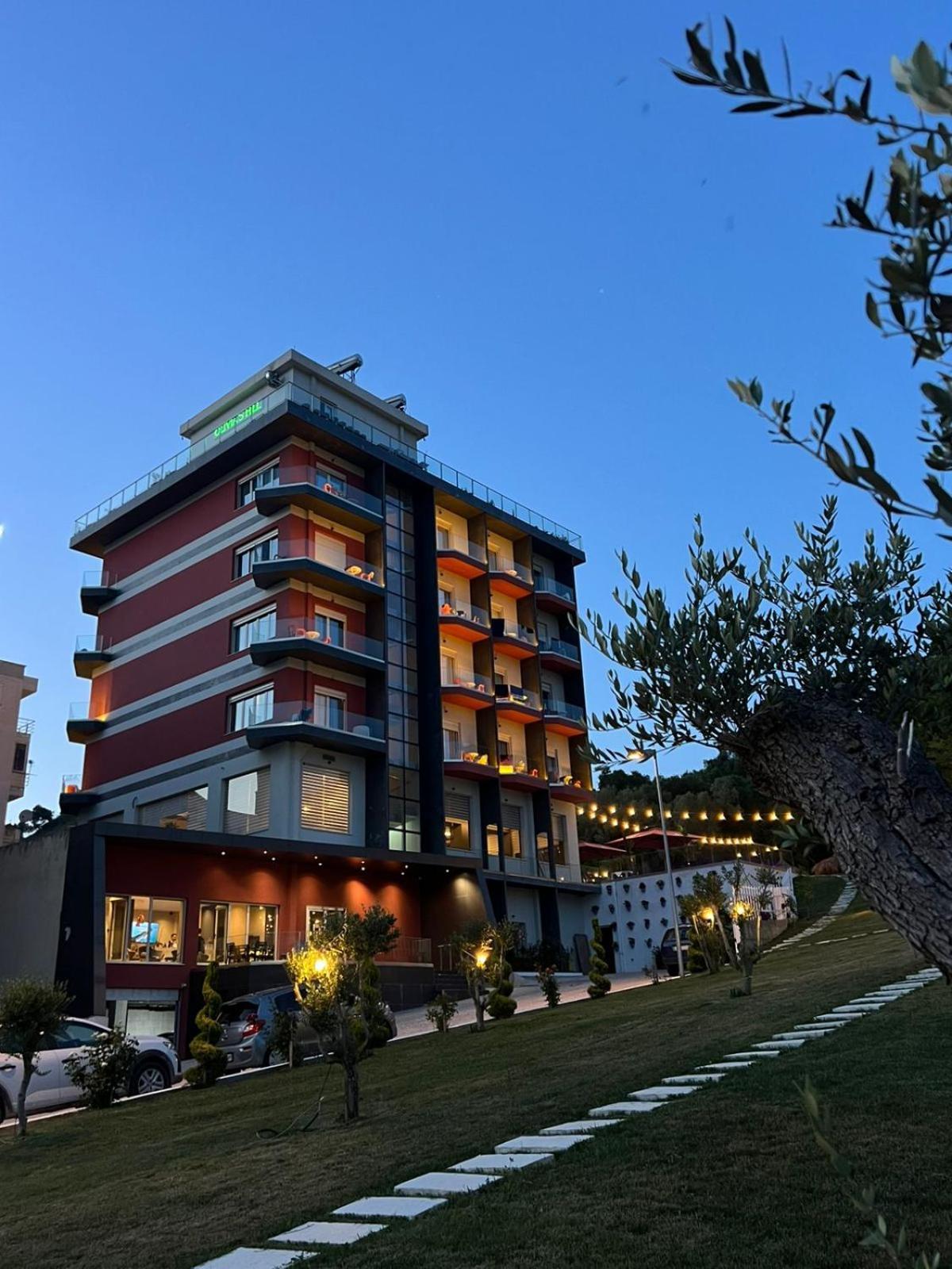 Kryemëdhej Olivia'S Hill Resort מראה חיצוני תמונה