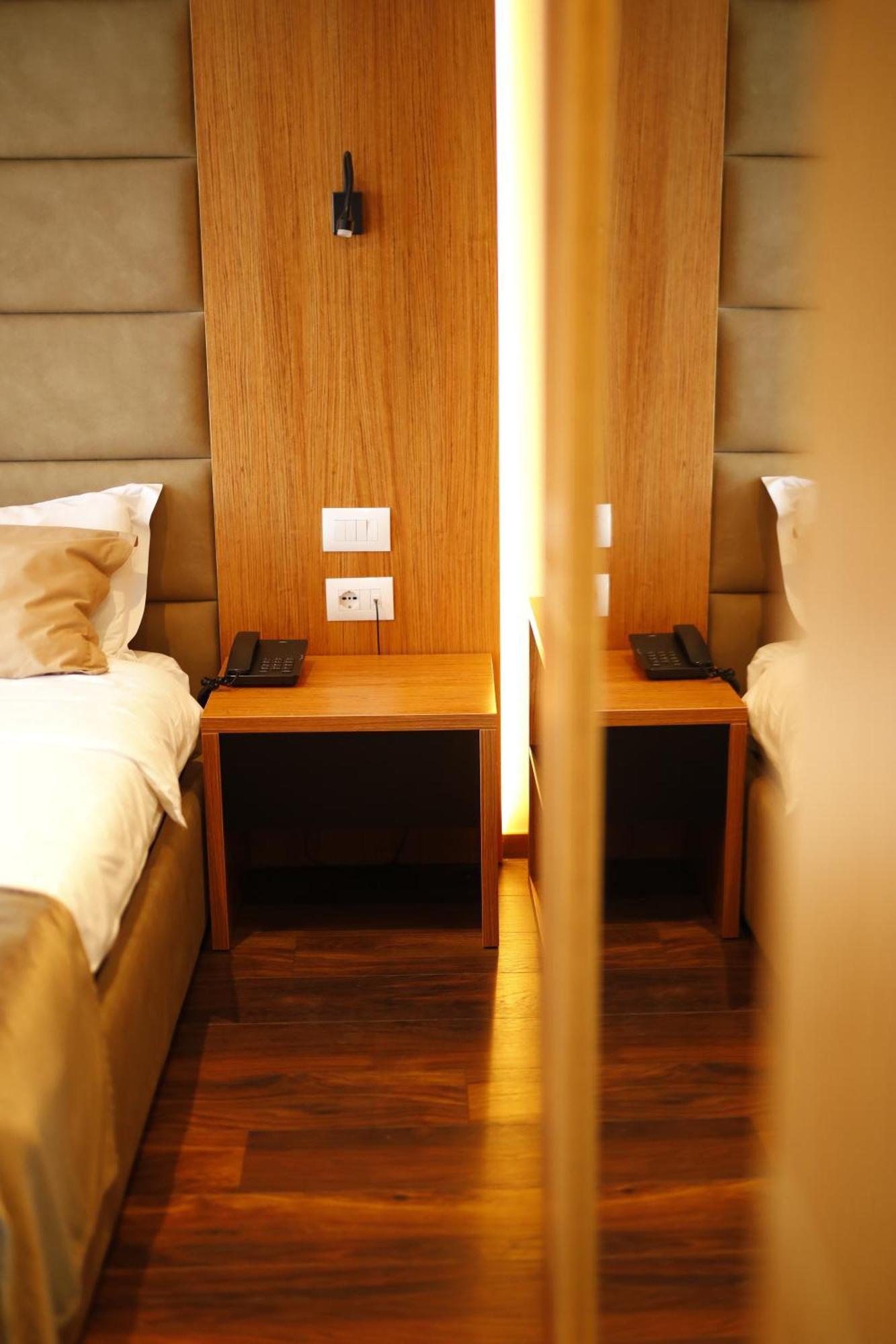 Kryemëdhej Olivia'S Hill Resort מראה חיצוני תמונה