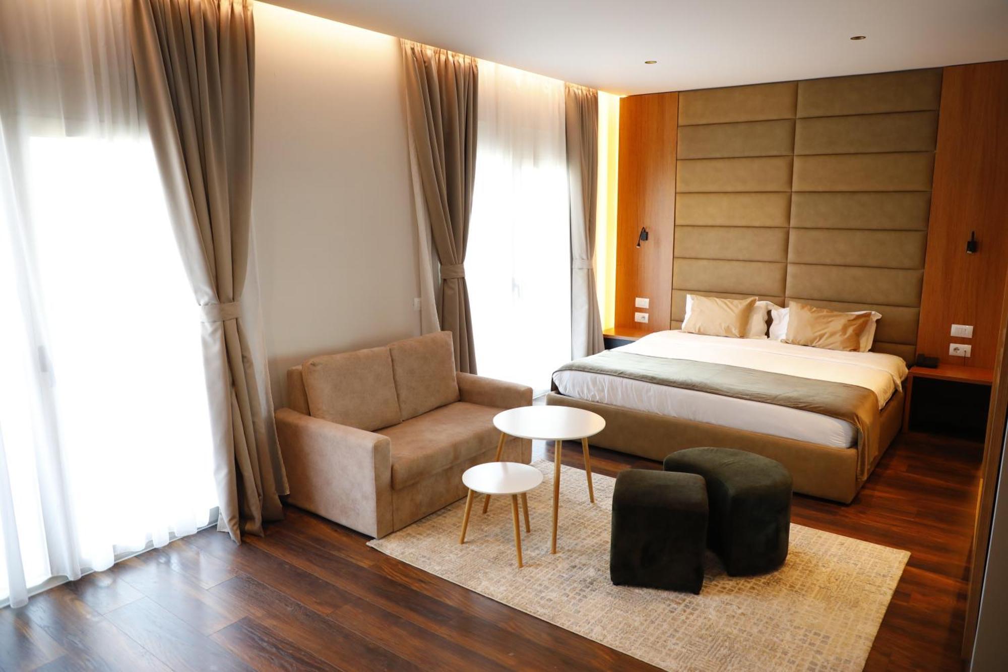 Kryemëdhej Olivia'S Hill Resort מראה חיצוני תמונה